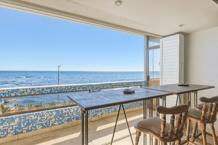 3 Bedroom Property for Sale in Sea Point Western Cape